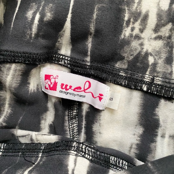 NWOT Wehi Tie-Dye Leggings Black/White Small - Picture 5 of 6